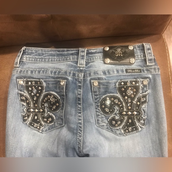 Miss Me Mid-Rise Boot Cut Jeans - Picture 3 of 4